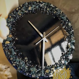 Blue crystals resin wall clock