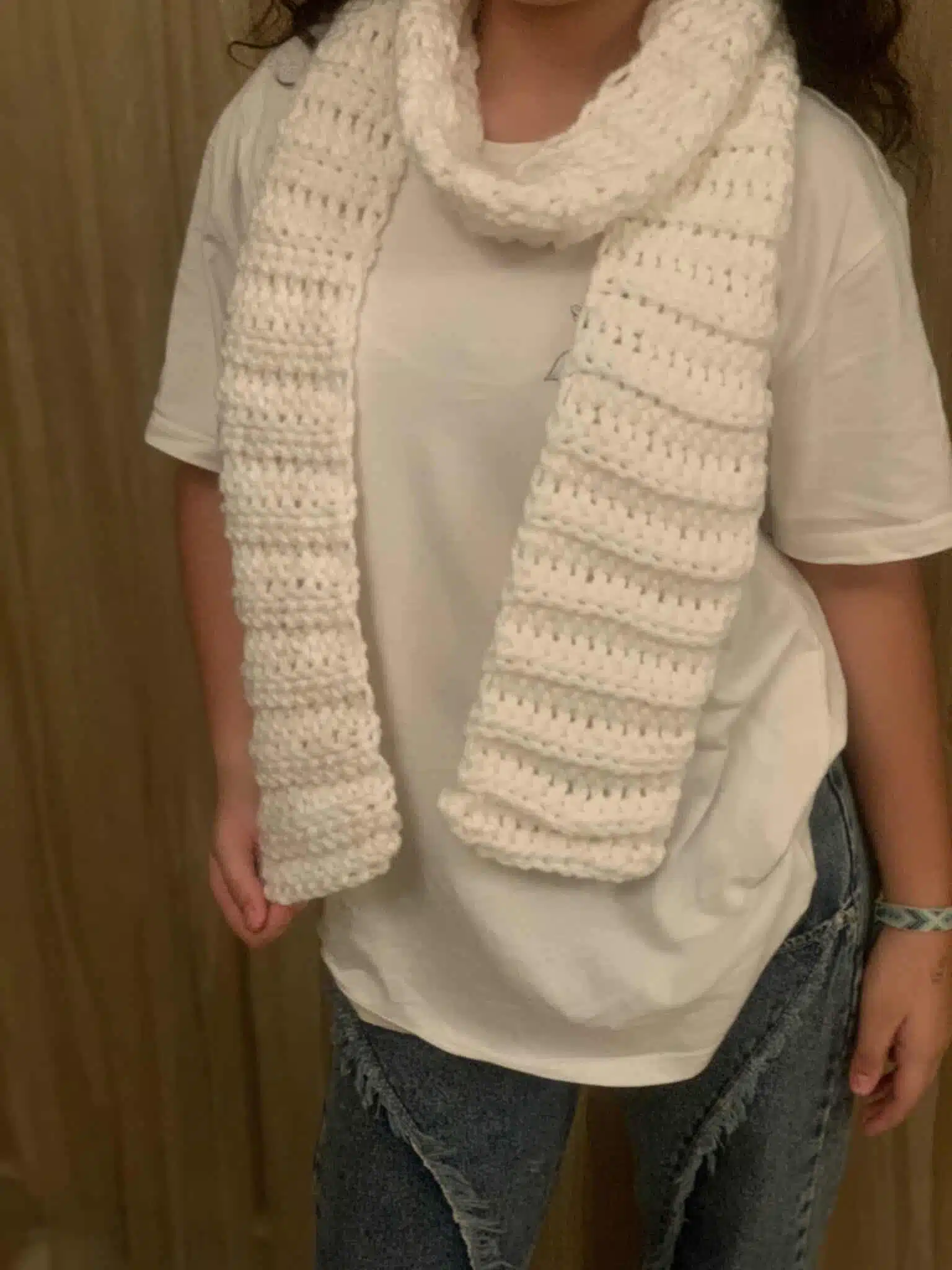 Crochet white bulky Yarn 2 0A4026AB 9D73 455B BB9F 5CB0B1FE1601 scaled