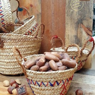 مقطف خوص الواحات .