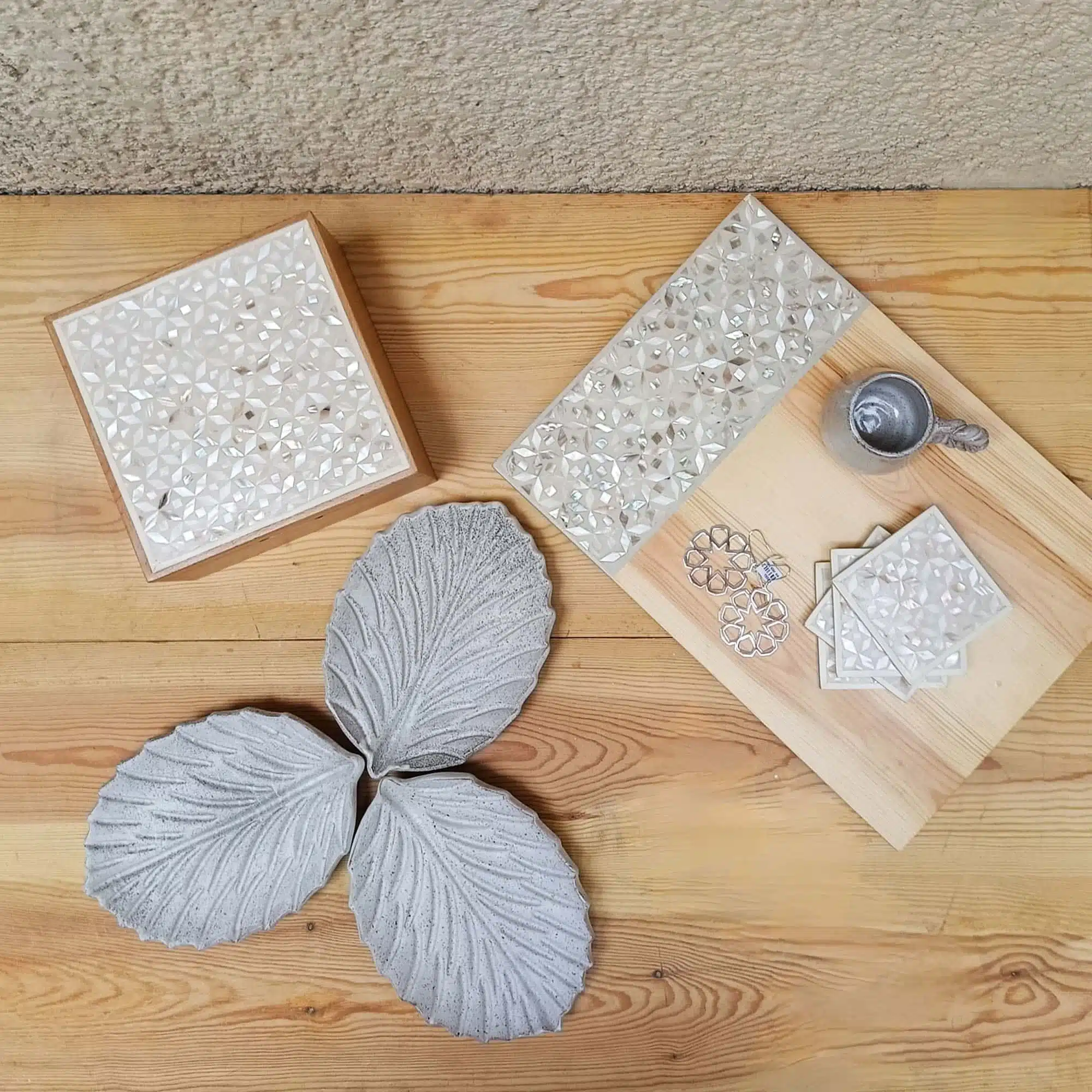 طبق خزف يدوي ورق شجرة 2 1000064995