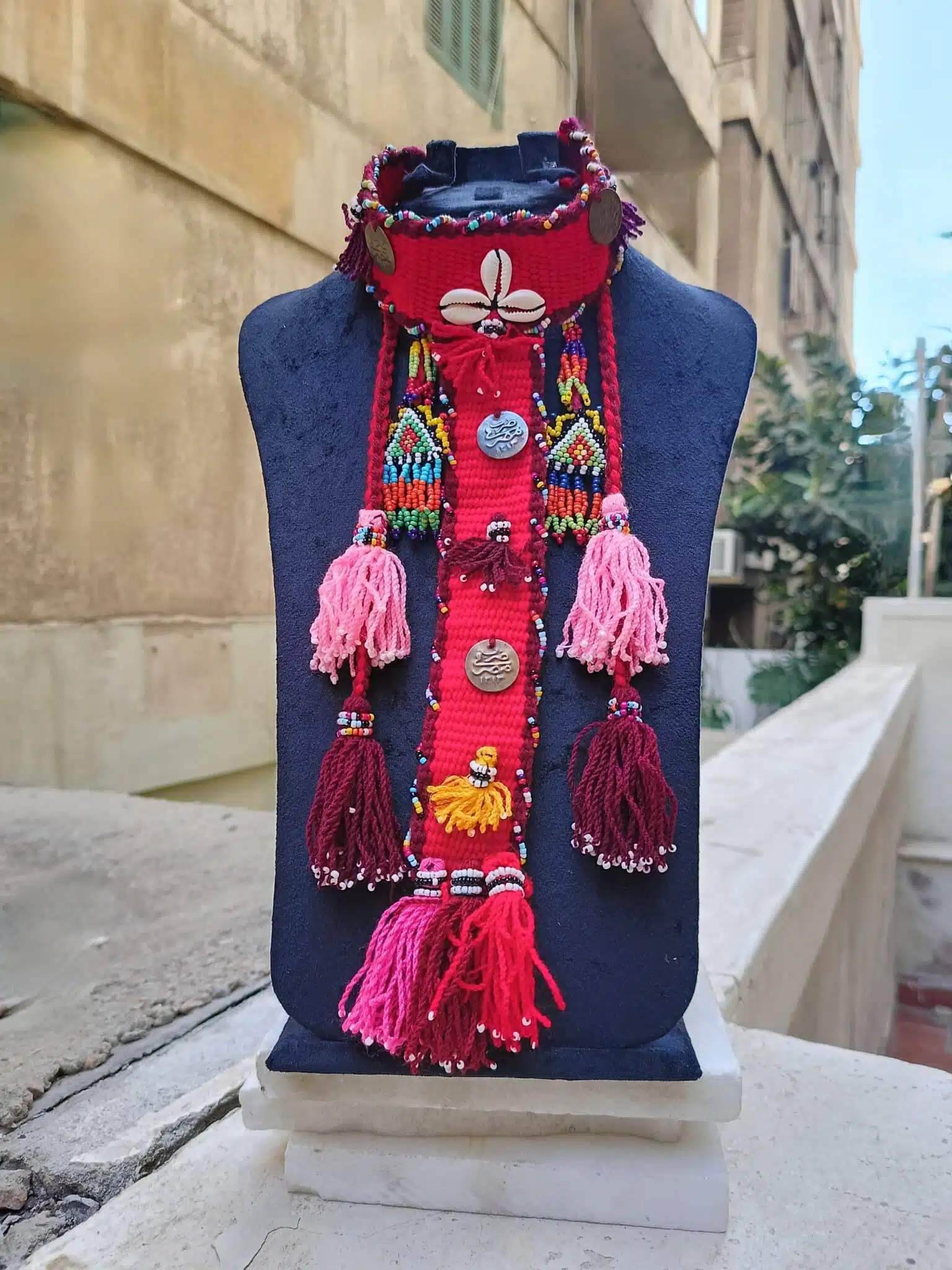 قلاده العريش حجاب نسيج صوف . 1 قلاده العريش حجاب نسيج صوف .