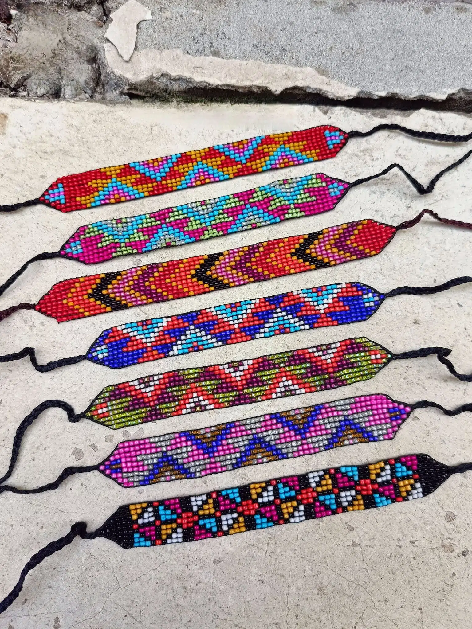 حظاظة خرز 9 غرزة يدوي العريش . 1 حظاظة خرز 9 غرزة يدوي العريش .