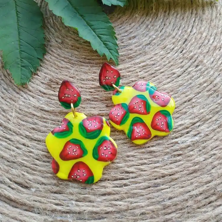 strawberry earrings 1 strawberry earrings