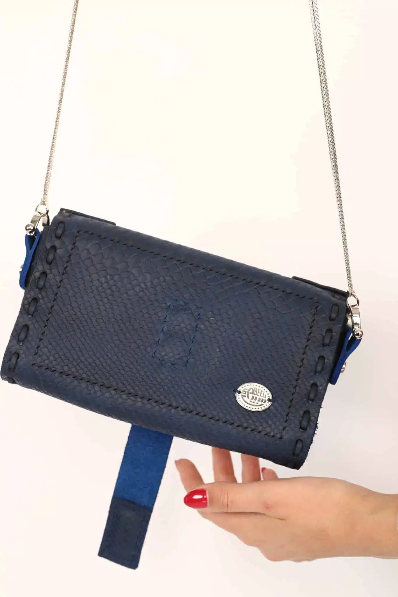 Nagham genuine leather cross bag 6 165A0218 scaled