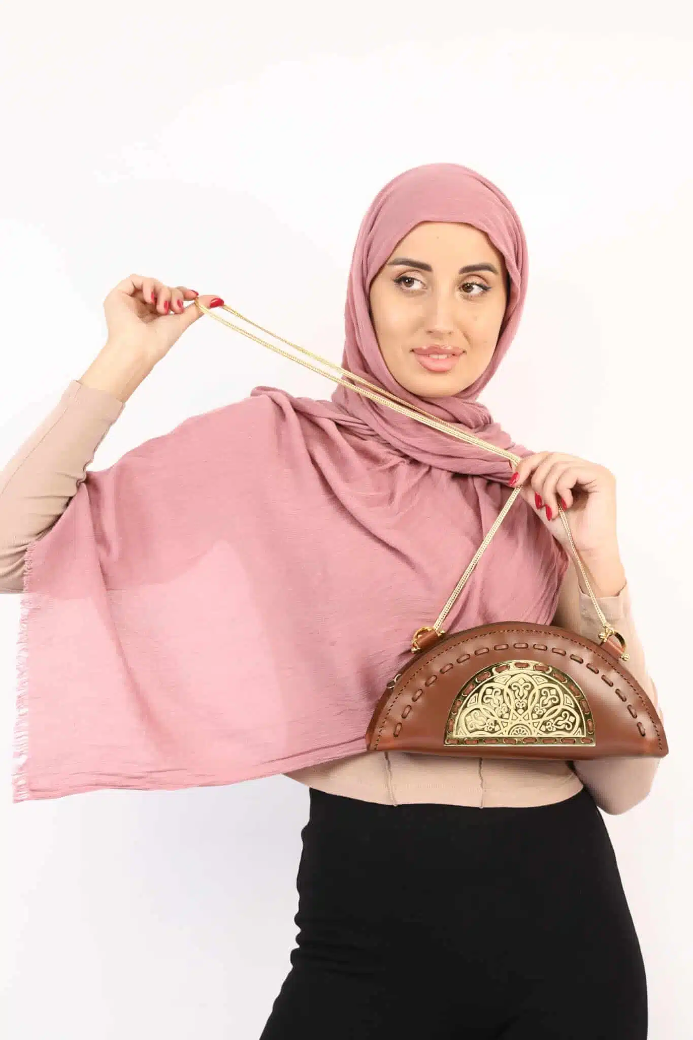 موديل كف الأميرة 5 165A0232 scaled