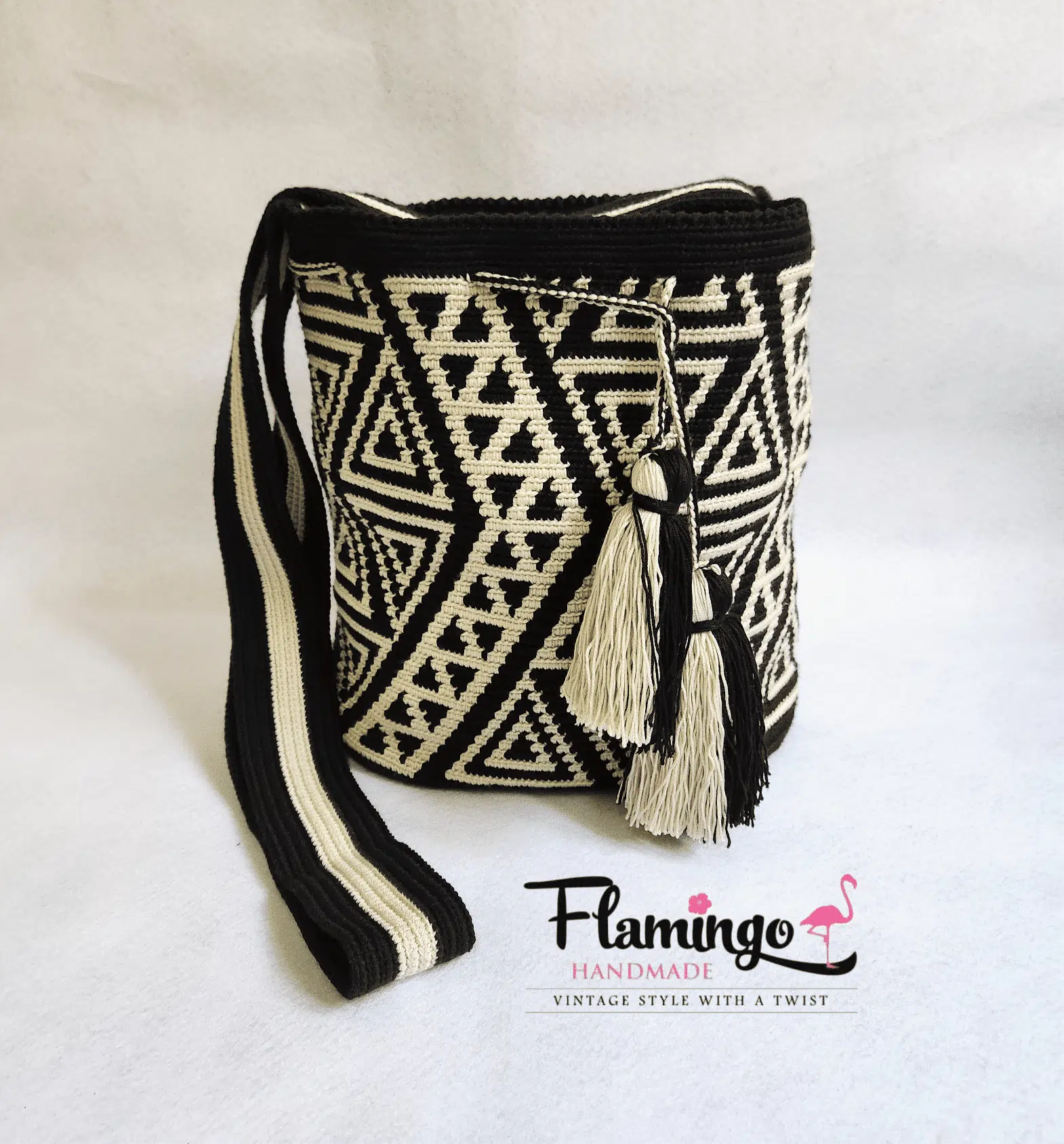 Black and beige bag 2 1688729361349