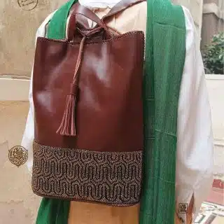 شنطة جلد طبيعي ضهر بالنول الفرنسي .