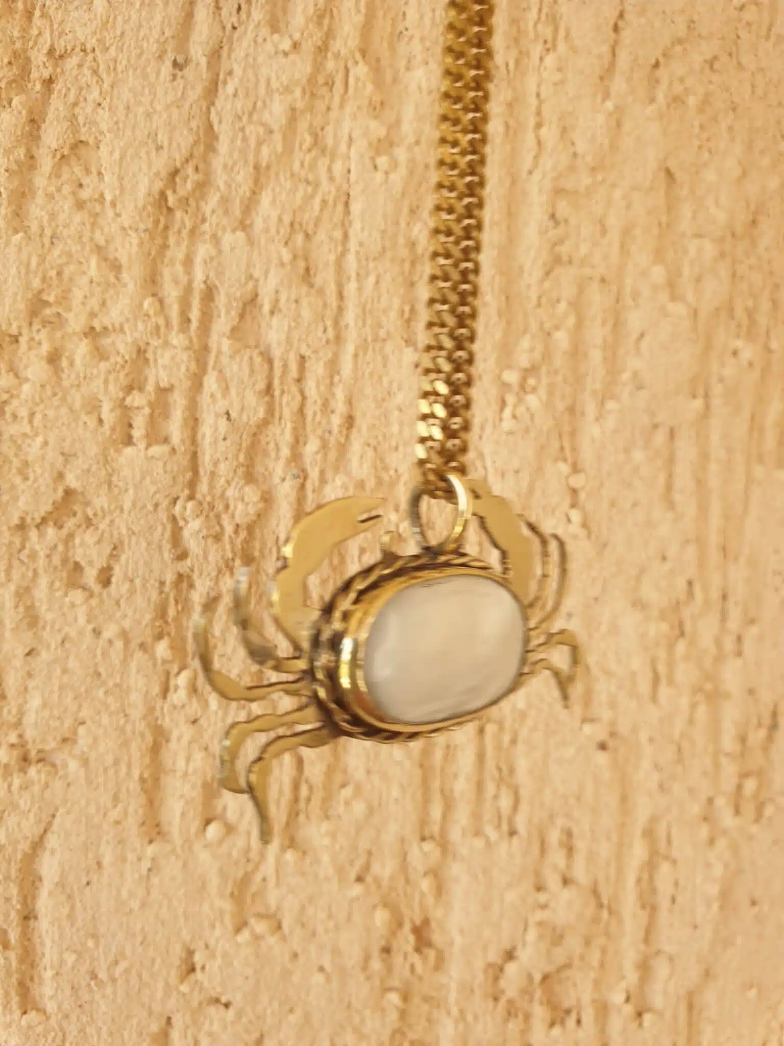 Crab pendant with mother of pearls 2 20200507 124105 scaled