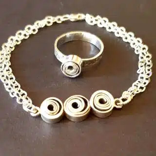 Wrapped flower silver set