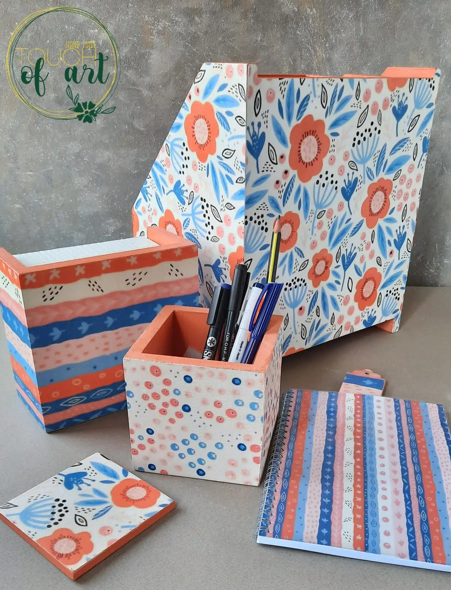 Peach desk organizer set with calender 4 20210917 125653 scaled