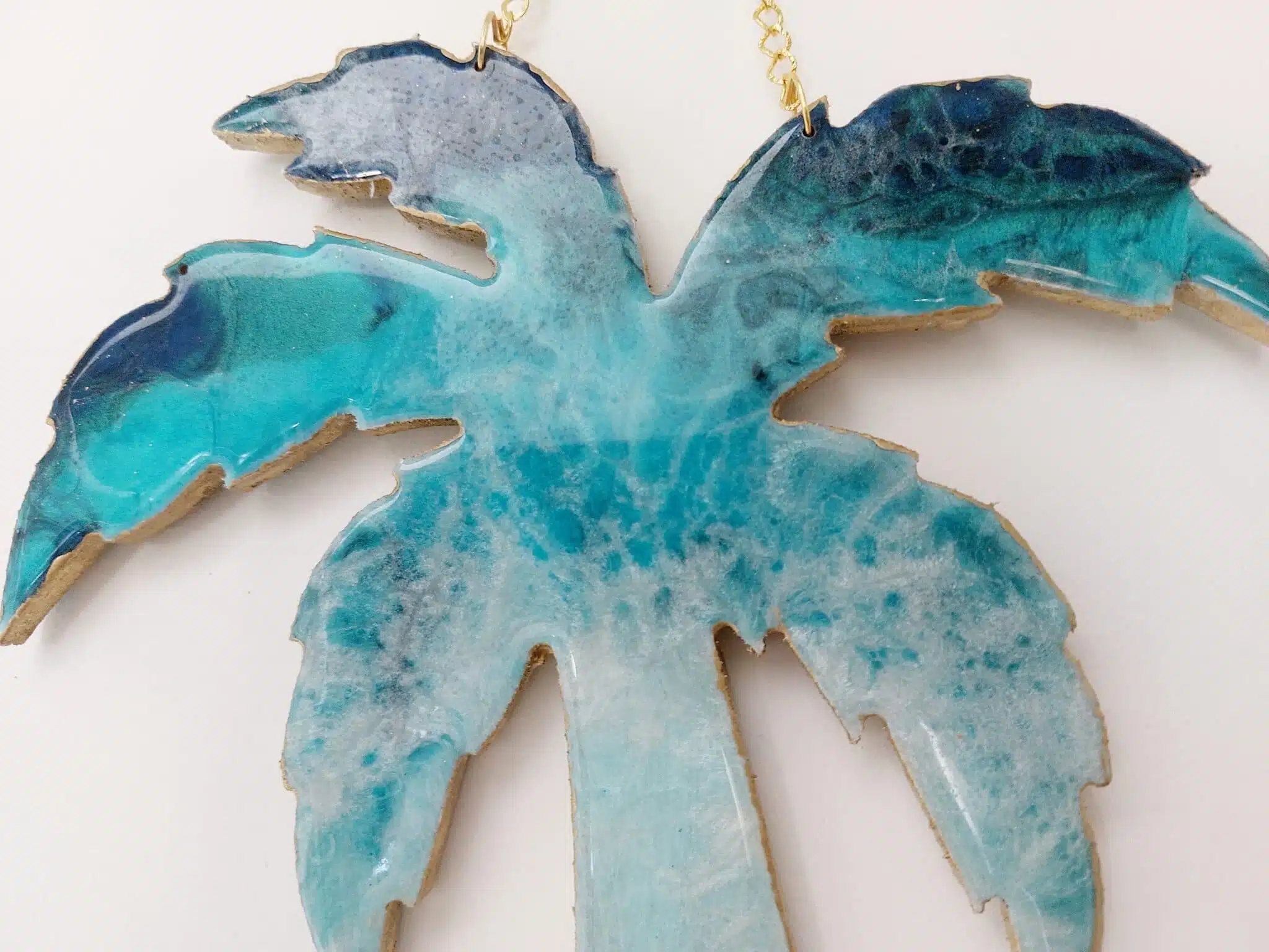 Resin Palm Wall Hanging 30x20 cm 4 20220608 124728 scaled