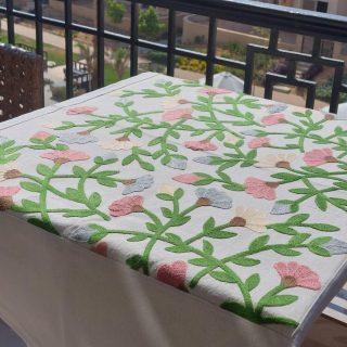 Rose flowers table cloth.