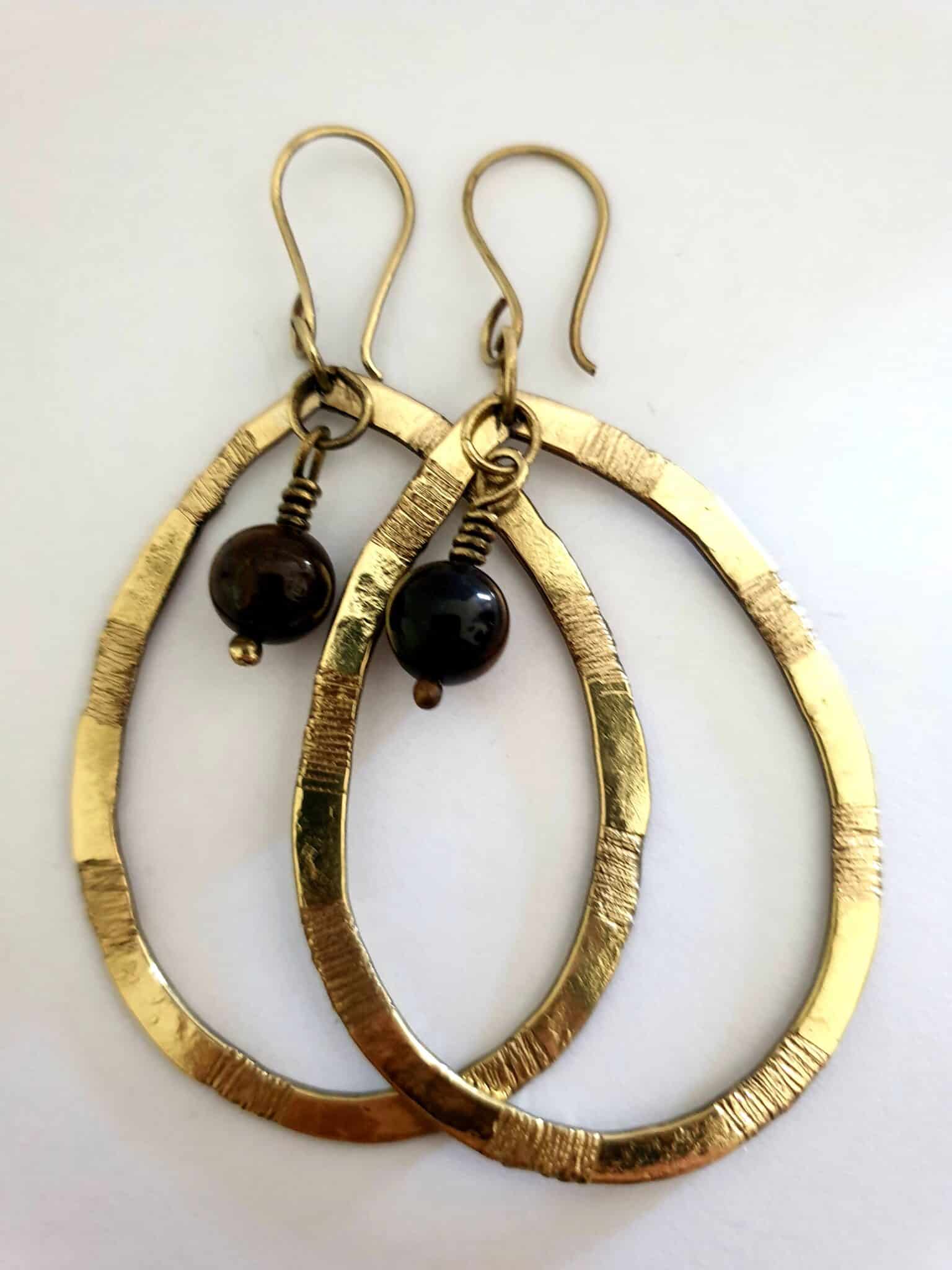 Brass teardrop earring with tiger eye 5 20220727 142812 1 scaled