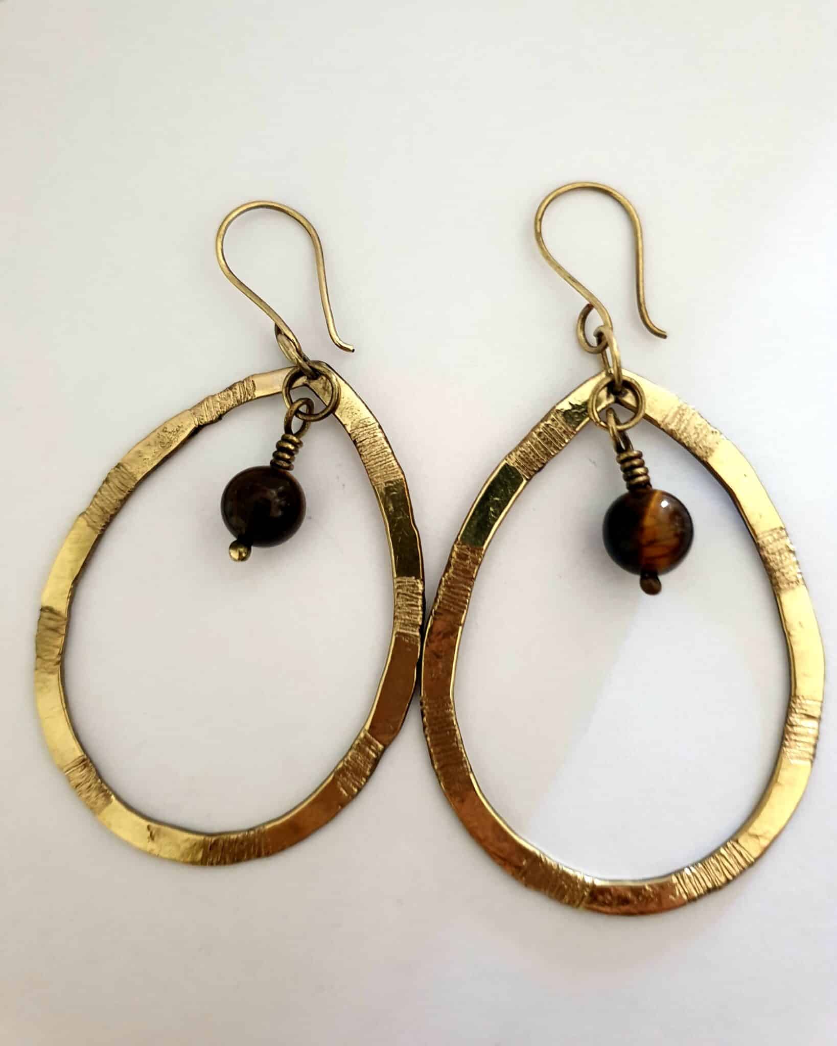 Brass teardrop earring with tiger eye 1 Brass teardrop earring with tiger eye