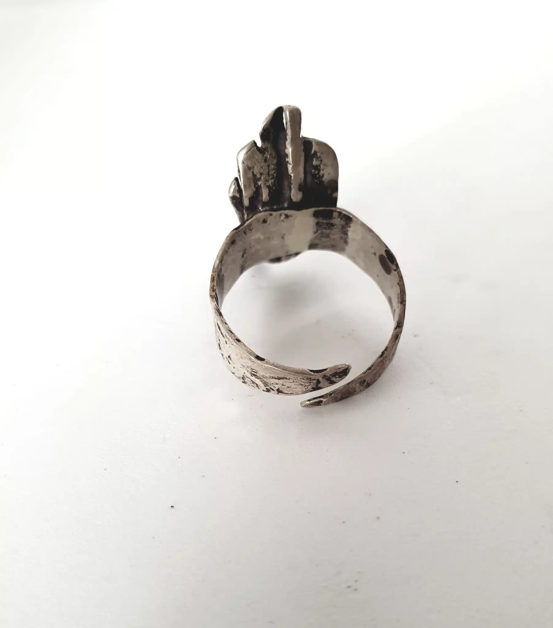 Hammered concave bars ring 5 20221102 094725 scaled