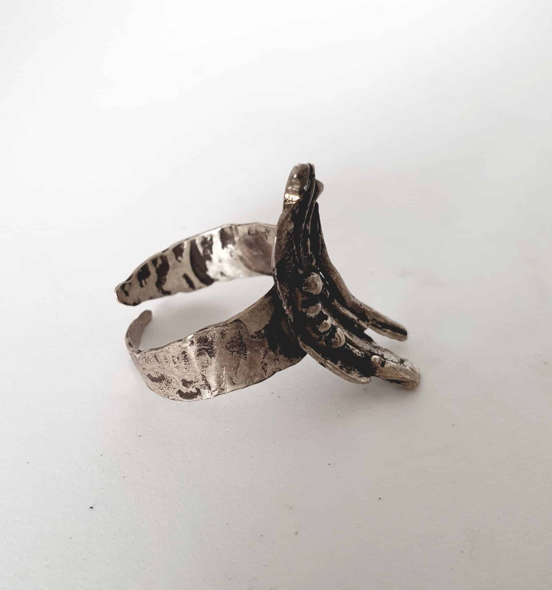 Hammered concave bars ring 2 20221102 094808 scaled