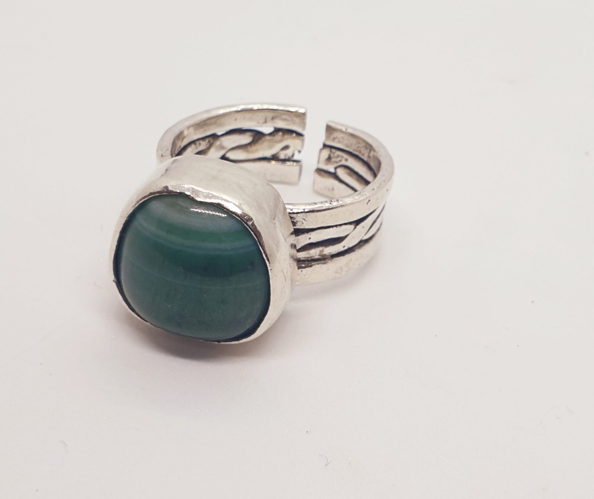 Middle braid ring with irregular stone 5 20230309 125647 scaled scaled