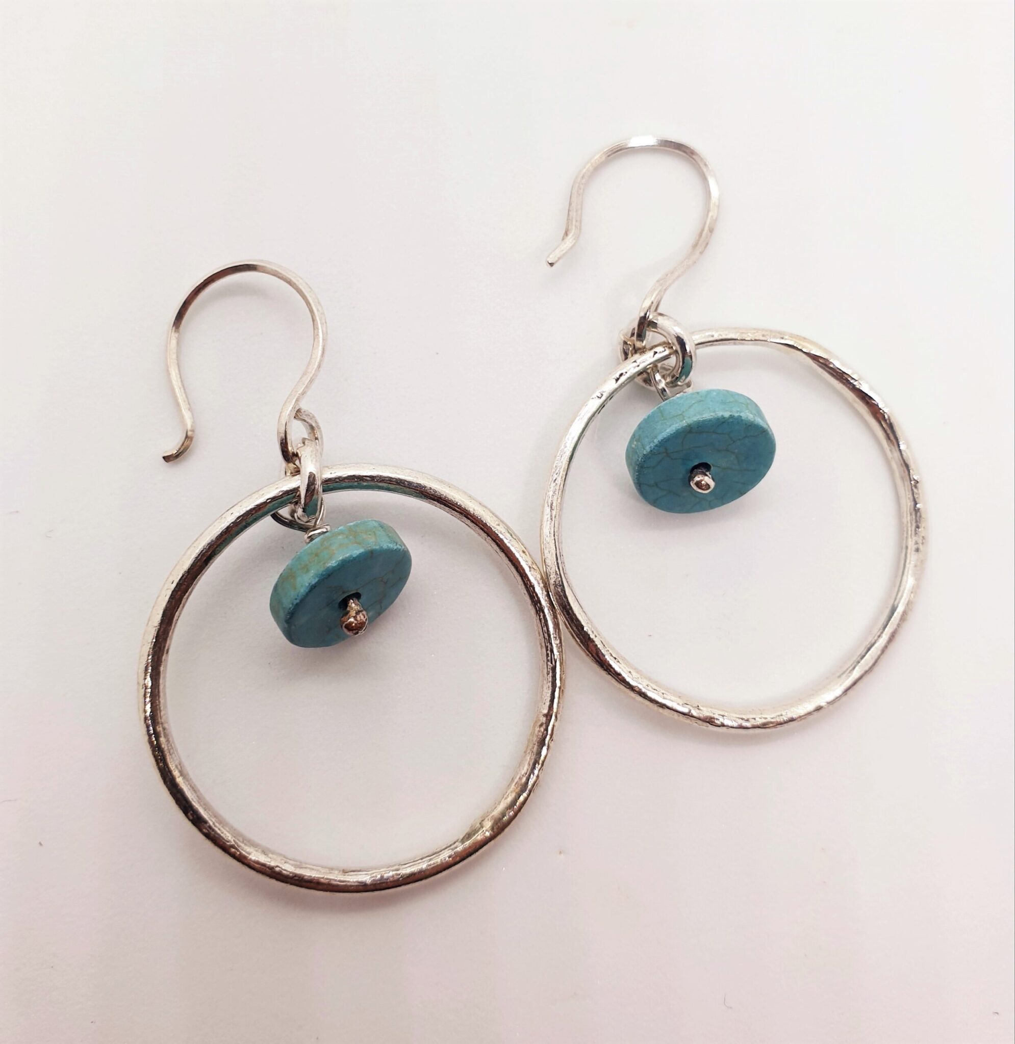 Circular earring with inside flat stone 1 Circular earring with inside flat stone
