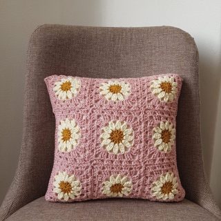 Pink daisy cushion