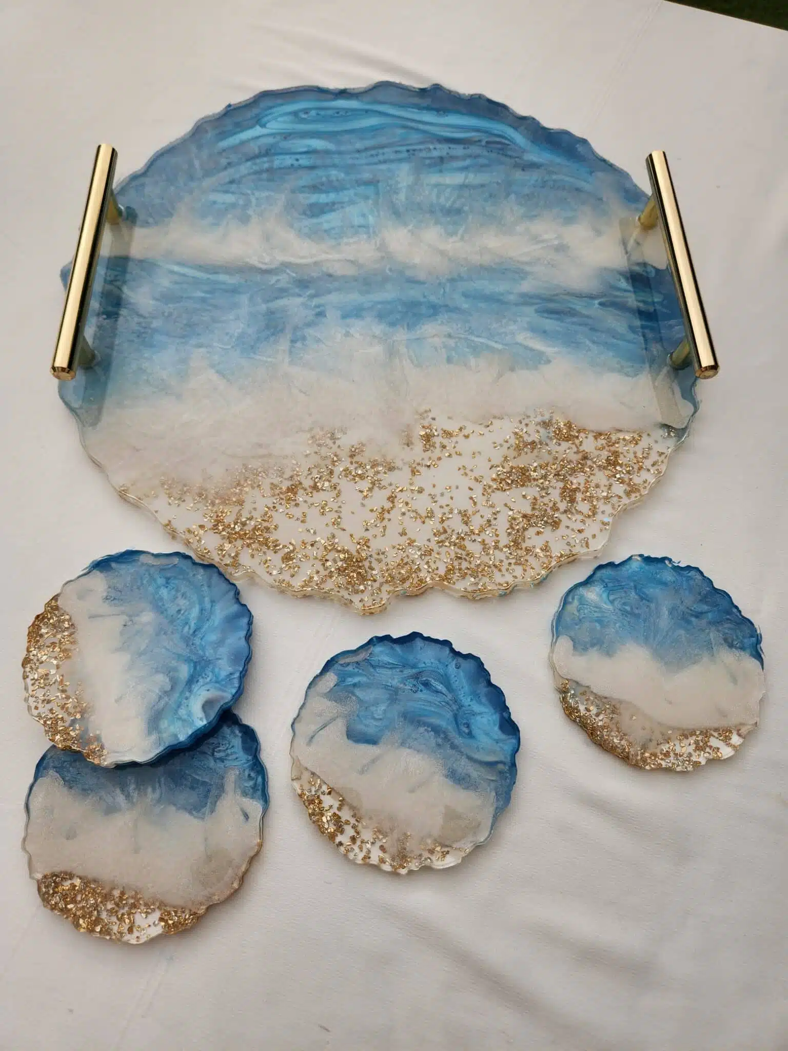 Seascape light blue round resin tray without coasters 1 Seascape light blue round resin tray without coasters