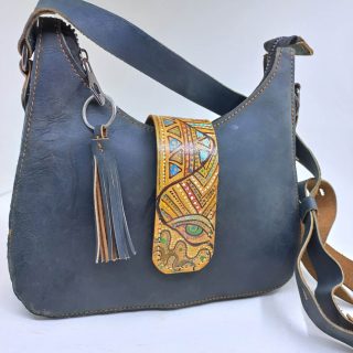 شنطة برسومات زخرفية