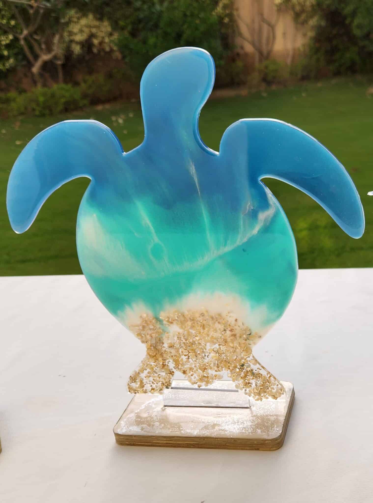 Turtle on Stand with natural seashells 30 cm 2 20230806 175722 scaled