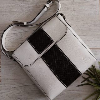 Natural leather bag