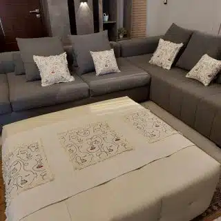 Face runner and cushions