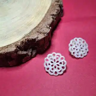 round flower resin stud earrings