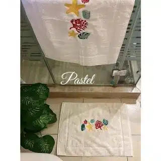 Corals bath mat