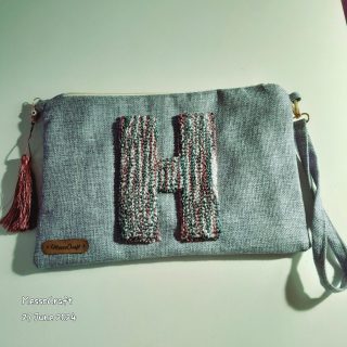 Personalised clutch with initial (Letter H,I,M,N,P,T)