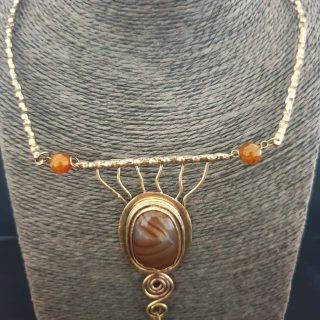 Agate stones necklace