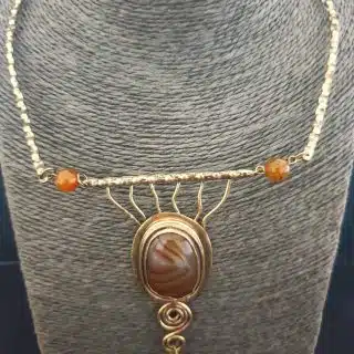 Agate stones necklace