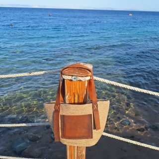 شنطه خيش في جلد طبيعيشنطه خيش في جلد طبيعي