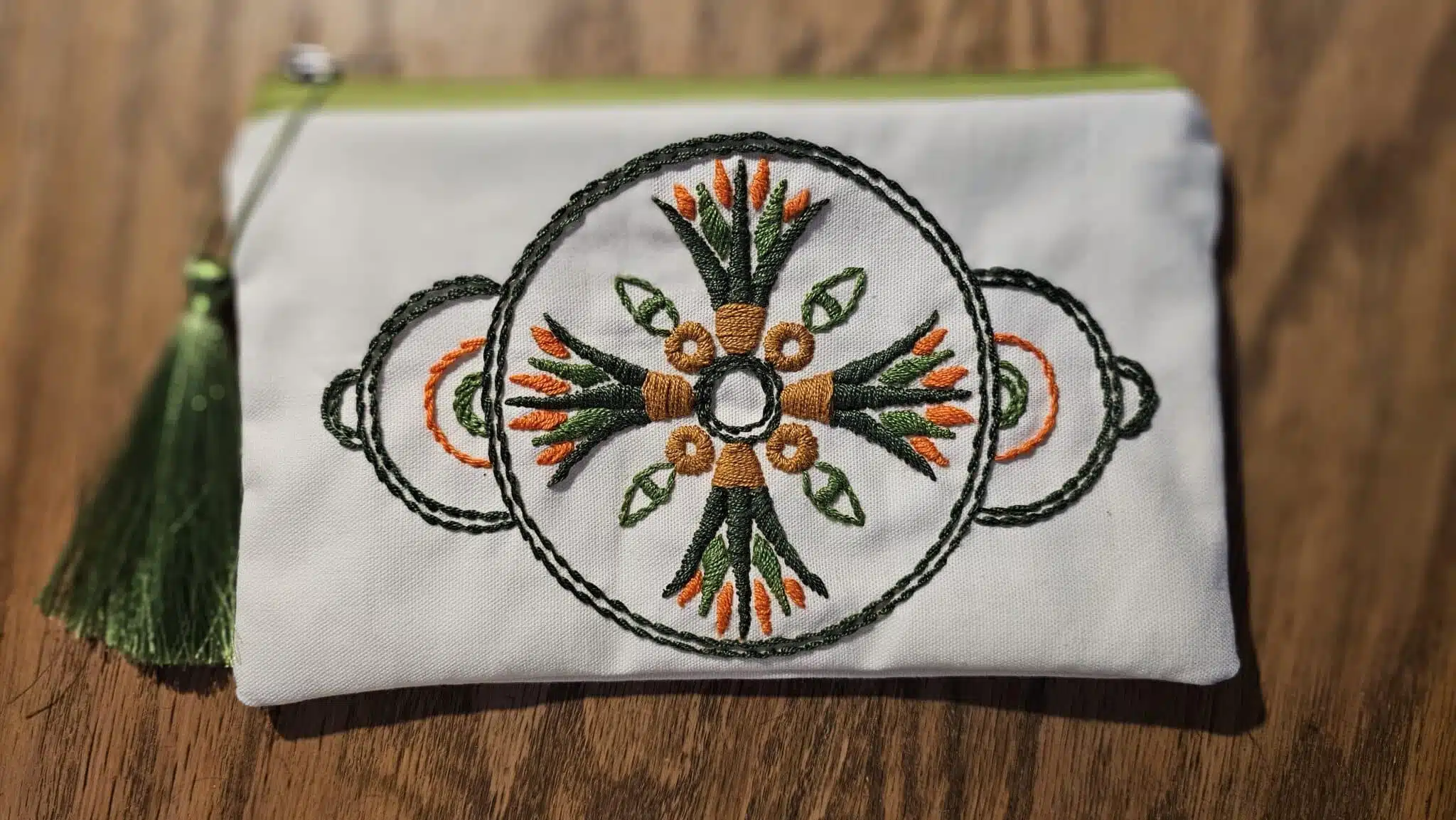 Lotus Hand-embroidered cotton pouch 4 20240908 105512 scaled