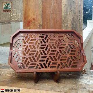 صينية خشب ألوان .