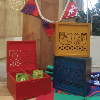 علبة شاي تفريغ حمامة .