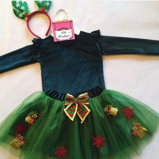 Christmas tree skirt