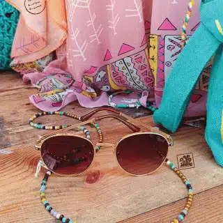 سلسلة نظارة بالخرز