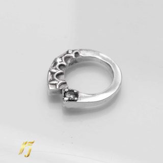 Lotus ring