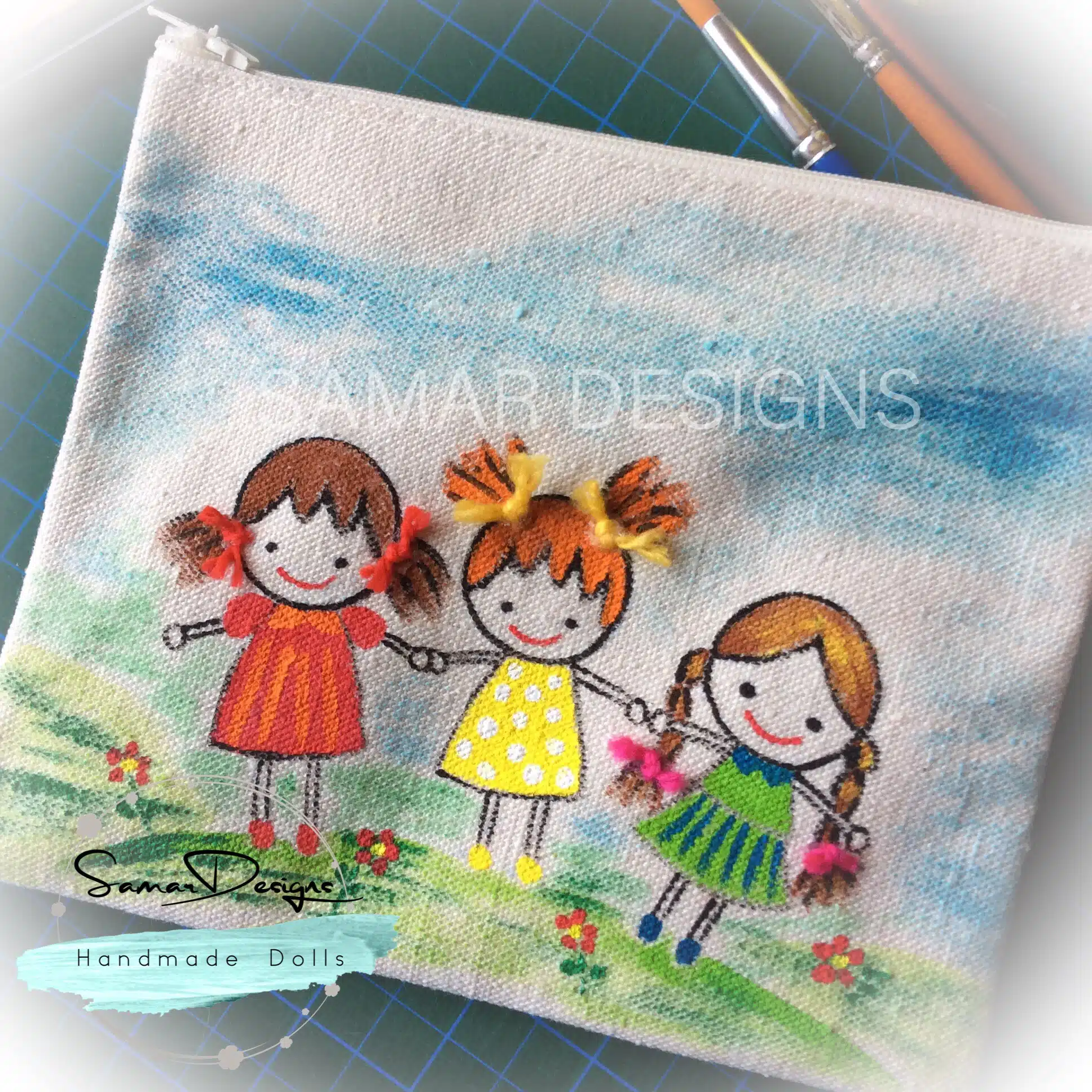 Handpainted Pouch 3 3A9B6B6D 1AC5 4B5F A824 80FA4A13E65F