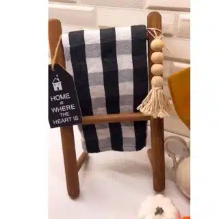 Decor ladder for kitchen towels