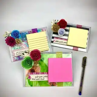 Sticky notes holder