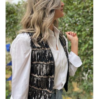 Sequined fringes vest