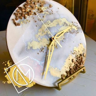 Golden moon resin stand clock