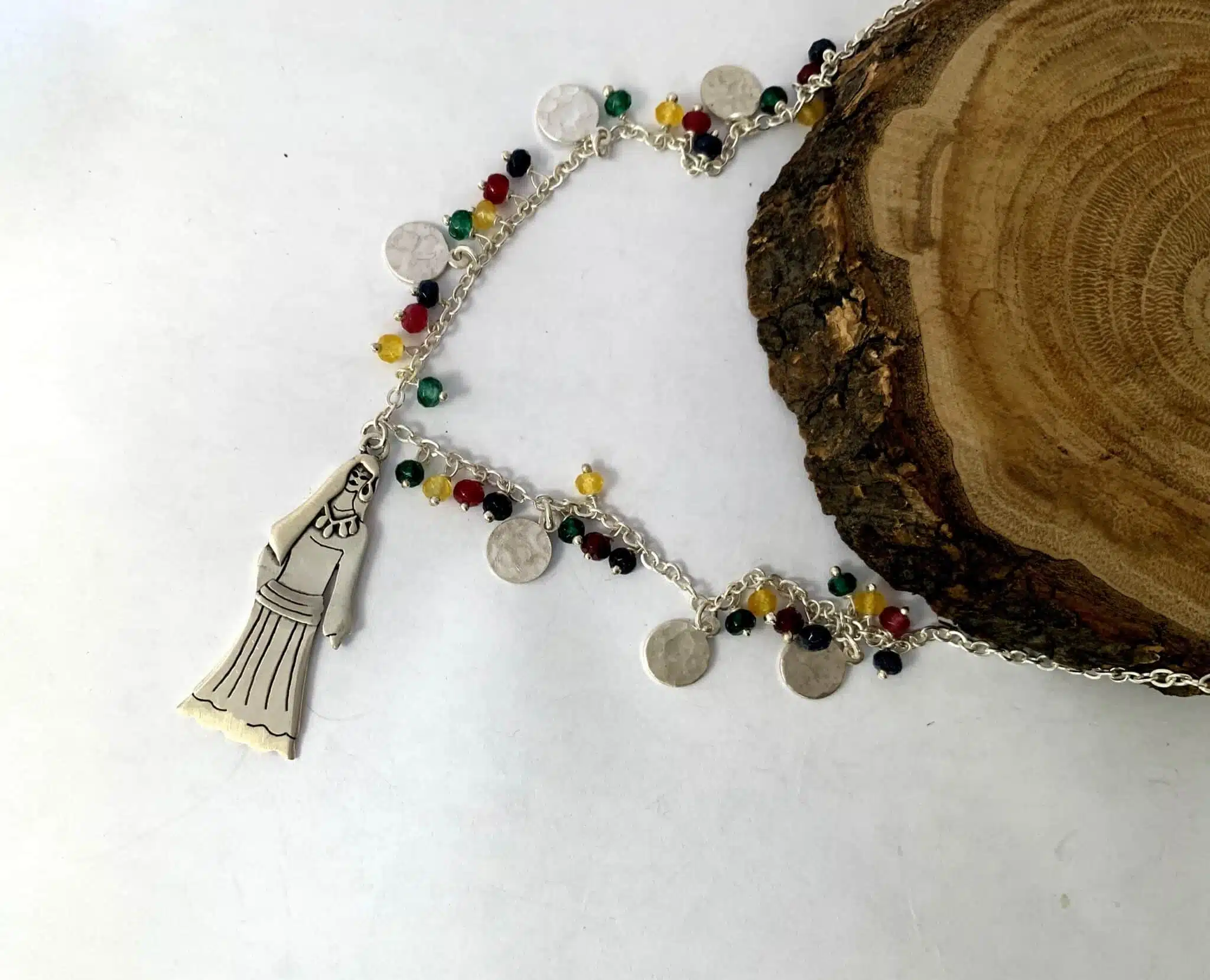 Small Nubian Girl Necklace 2 9F8CA6DF 96DD 4E95 B146 EA6BC2E7FD84 scaled