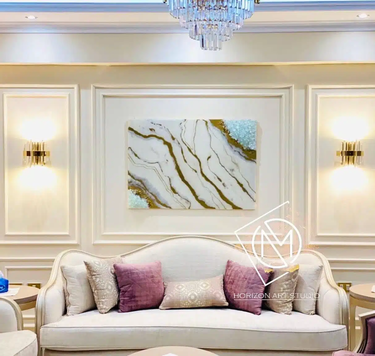 Luxurious Gold resin painting 2 A33DDD72 63F4 44F3 BD72 9E6362DF76D9