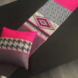 Set of runner &cushion