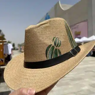 Green aloe-vera hat