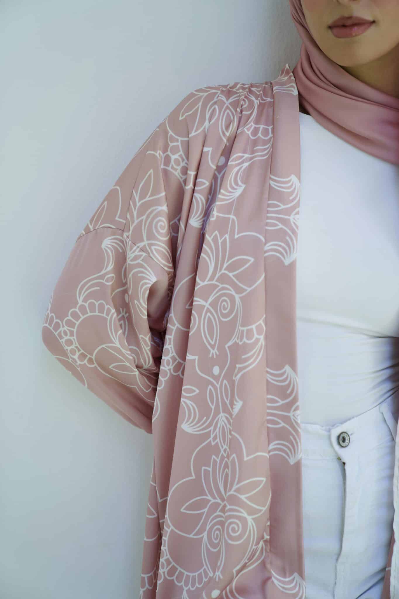 Flamingo satin kimono 5 DSC04547 scaled